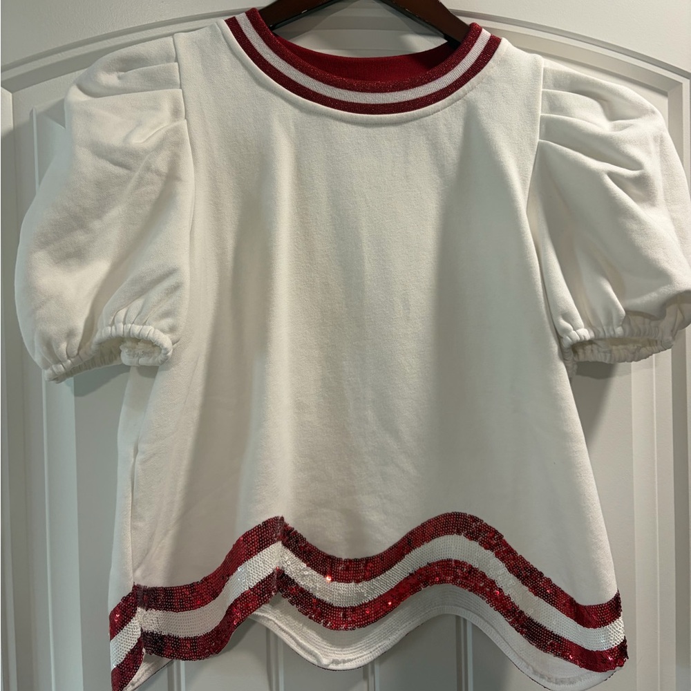 QUEEN OF SPARKLES White Short Sleeve Top with Red Trim and Sequin Waves